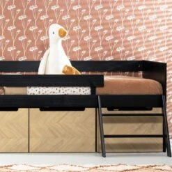 Europe Baby Beau Bedbank - Zwart / Naturel - 90 X 200 Cm -Babyproductenwinkel Beau naturel metalen poot bedbank SFEER 2 0765