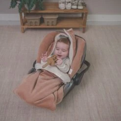 Koeka Oddi Teddy Voetenzak Soft Earth -Babyproductenwinkel koeka oddi teddy voetenzak soft earth 3 adc5