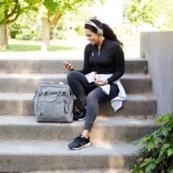 Little Company Riga Knit Luiertas Rugzak Taupe -Babyproductenwinkel little company riga knit luierrugtas taupe 4 cb82