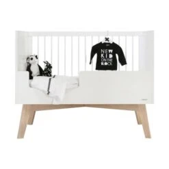 Kidsmill Sixties Babykamer Wit Mat / Naturel | Bed 60 X 120 Cm + Commode -Babyproductenwinkel sixties ledikant wit blank eiken 60 x 120 cm peuter 1 1 c6ed